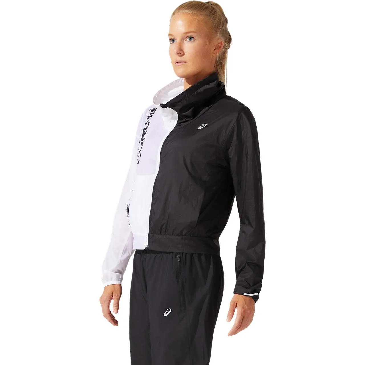 Asics Women&#x27;s SMSB Run Jacket Performance Black/Brilliant Wh | Buy Asics Women&#x27;s SMSB Run Jacket Performance Black/Brilliant Wh here | Outnorth