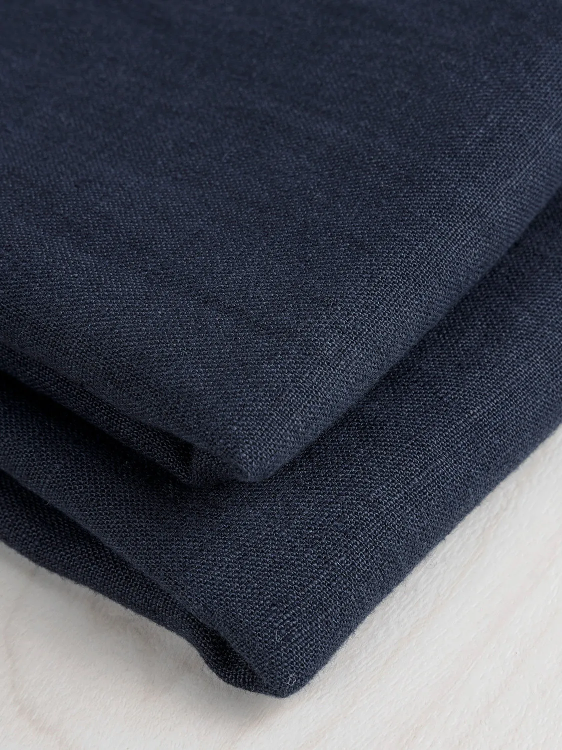 Midweight European Linen - Navy - Swatch