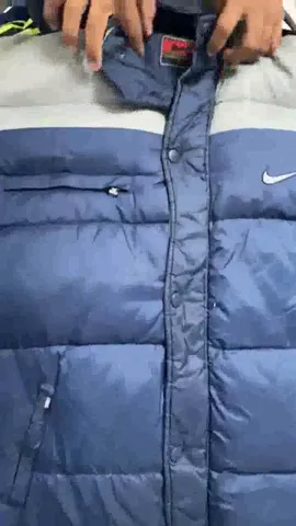 Nike Vintage Puffer Jackets 16 Pcs