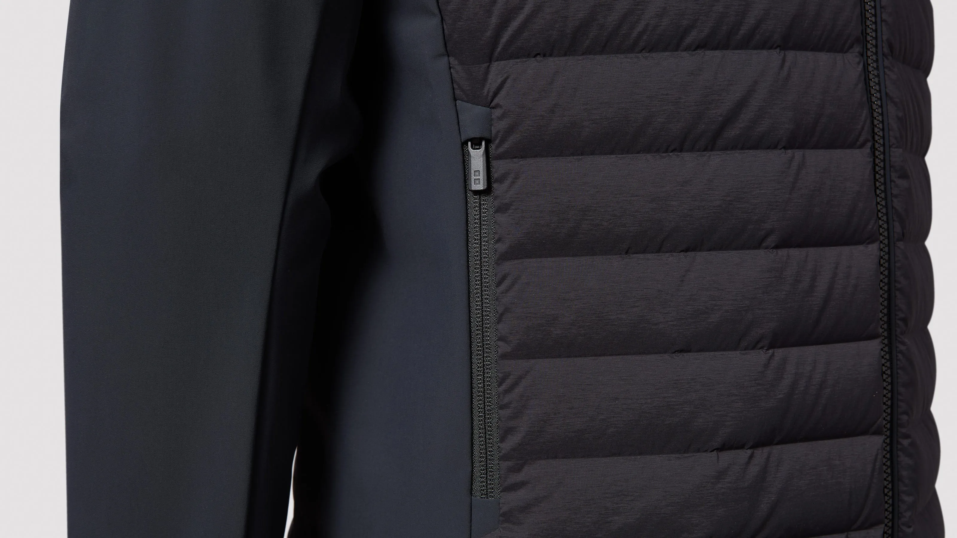 SUPERSONIC™ DELTA HYBRID JACKET