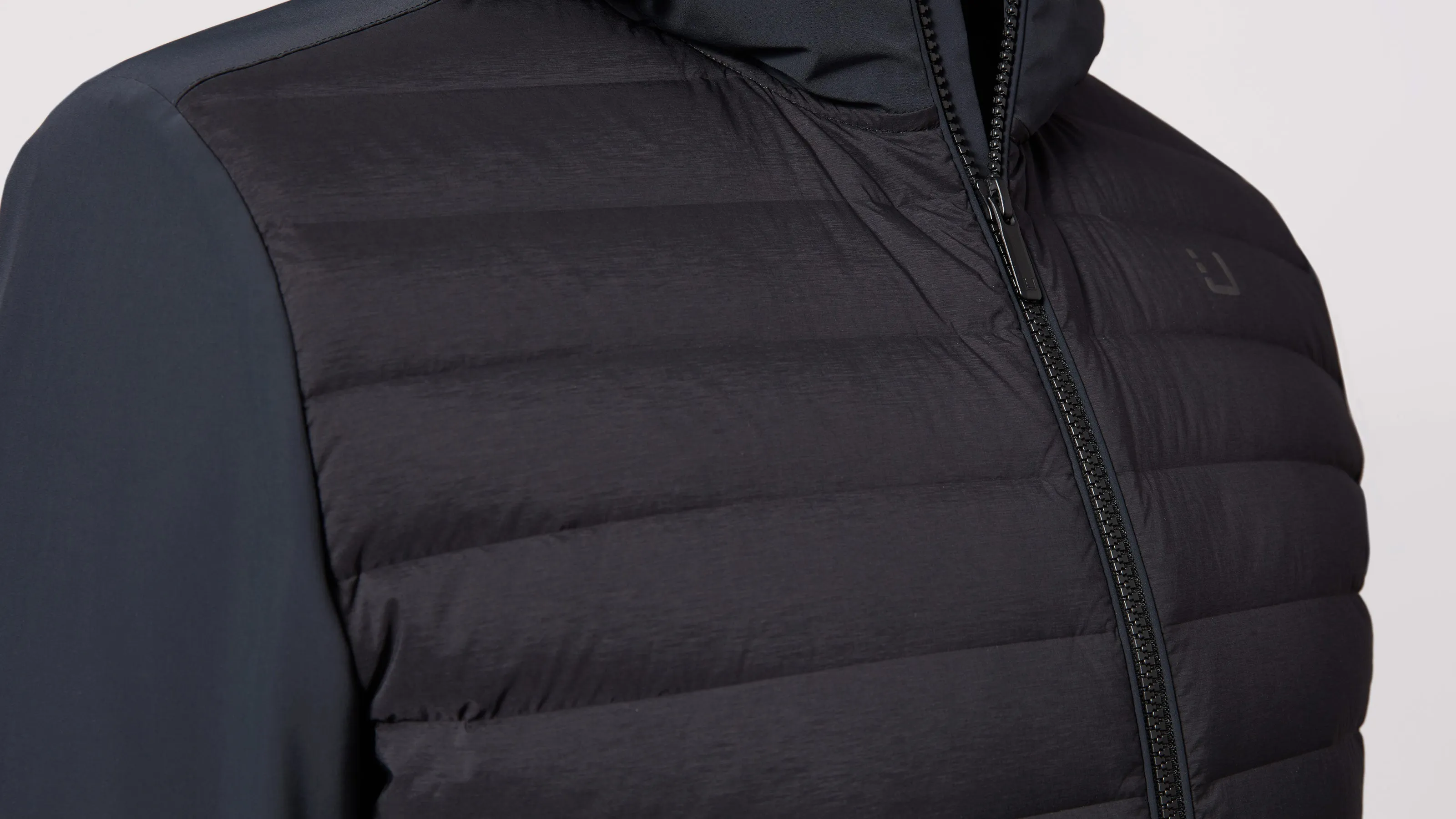 SUPERSONIC™ DELTA HYBRID JACKET