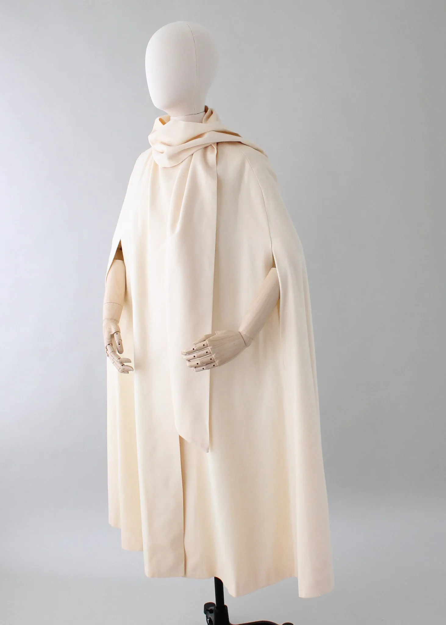 Vintage 1970s Winter White Long Cape